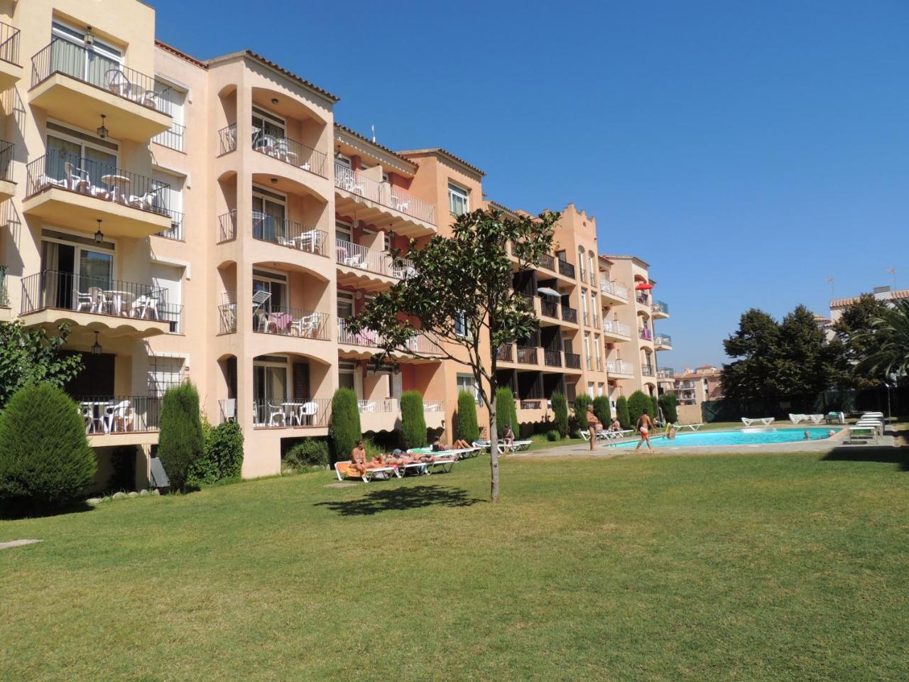 Gran Reserva Luna 5 17 - Barneda Premium Empuriabrava Bagian luar foto